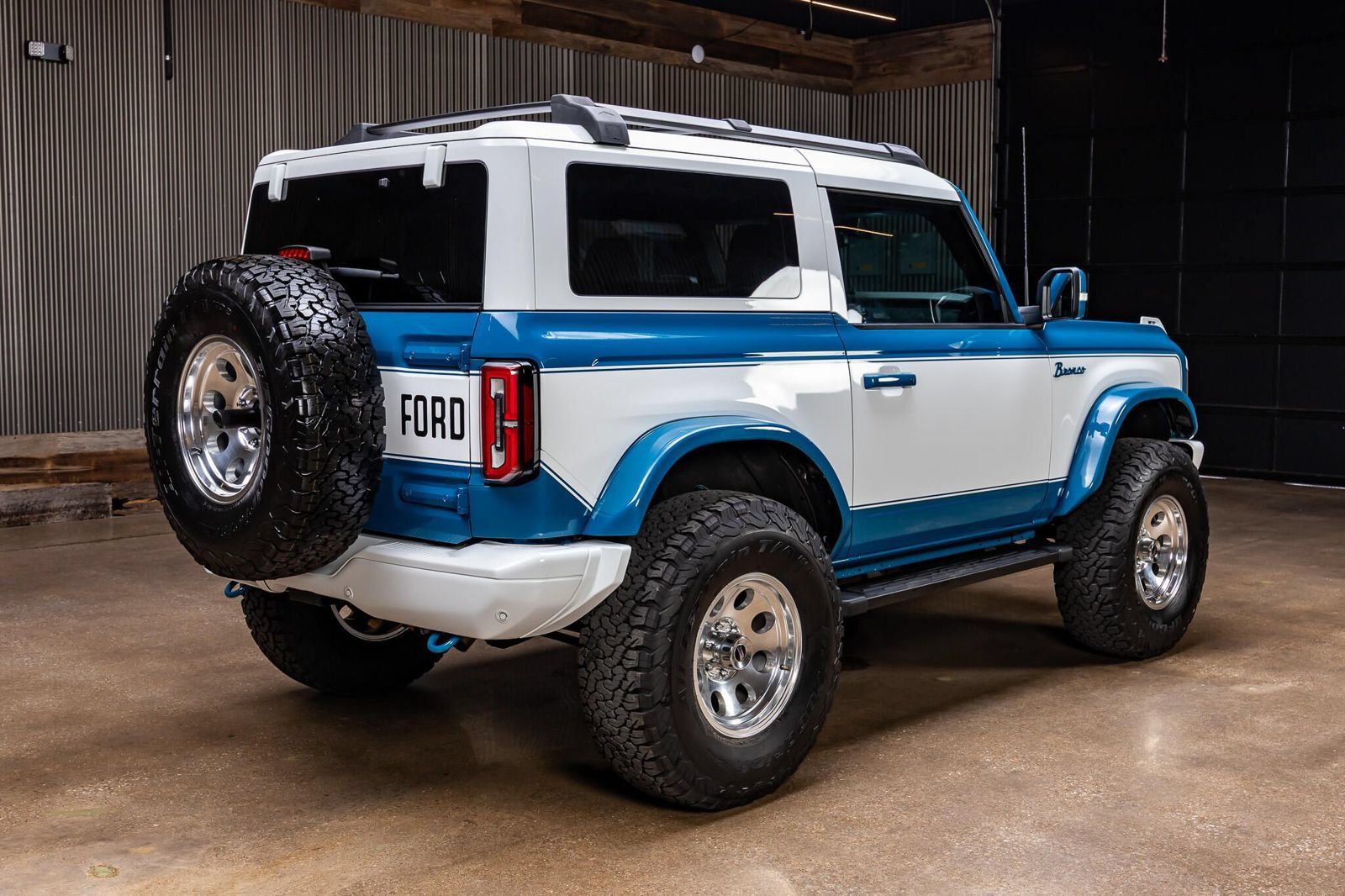 Used 2024 Ford Bronco Heritage Edition AWD/4WD image 10