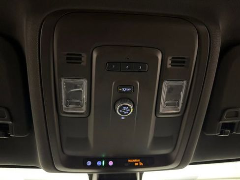 Used 2022 Chevrolet Tahoe Z71 image 27