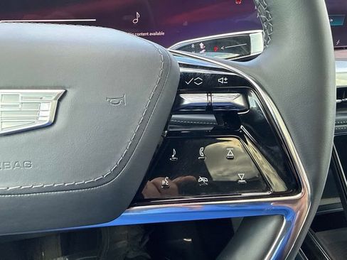 Used 2025 Cadillac Escalade IQ Luxury 2 w/ LPO, Premium Carpet Package AWD/4WD image 25