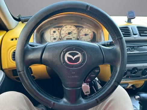 Used 2002 MAZDA Protege5 FWD image 15