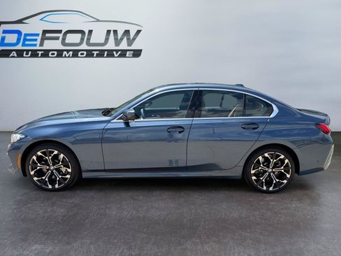 Used 2026 BMW 330i xDrive Sedan w/ Premium Package AWD/4WD image 15
