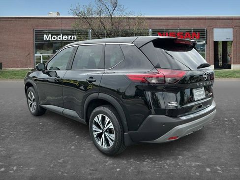 Certified 2023 Nissan Rogue SV AWD/4WD image 2