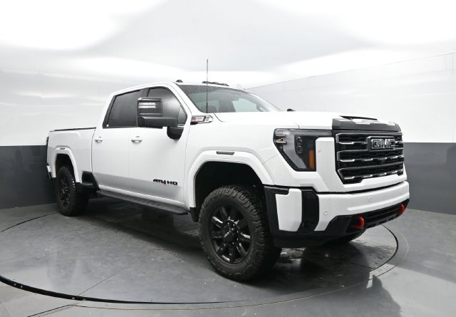 Used 2026 GMC Sierra 2500 AT4 w/ AT4 Preferred Package AWD/4WD image 6