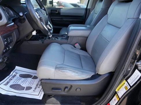 Used 2016 Toyota Tundra Limited w/ Limited Premium Package image 9