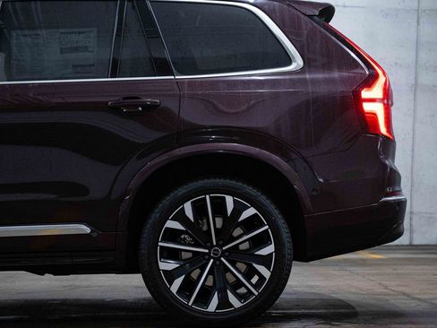 New 2026 Volvo XC90 B5 Plus AWD/4WD image 4