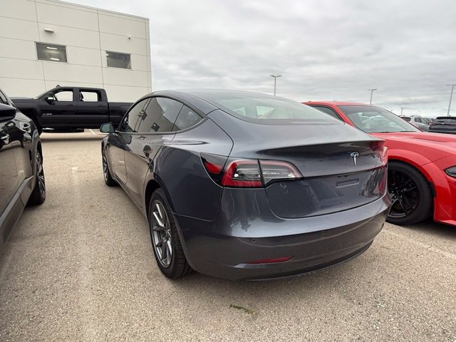 Used 2022 Tesla Model 3 Long Range AWD/4WD image 2