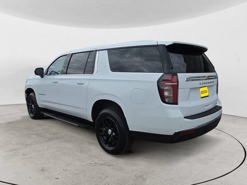 Used 2024 Chevrolet Suburban LT AWD/4WD image 7