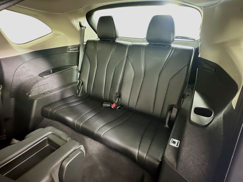Used 2023 Acura MDX w/ Technology Package FWD image 31