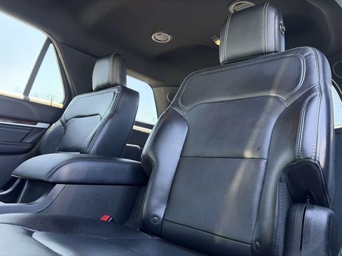 Used 2017 Ford Explorer Limited w/ Equipment Group 301A FWD image 13