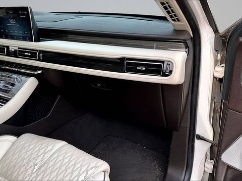 Used 2022 Lincoln Aviator Black Label AWD/4WD image 13