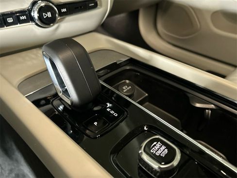 New 2026 Volvo V60 B5 Cross Country Plus w/ Protection Package Premier image 17