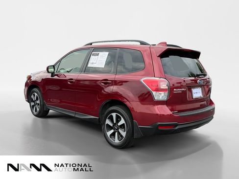 Used 2018 Subaru Forester 2.5i Premium w/ All-Weather Package AWD/4WD image 3