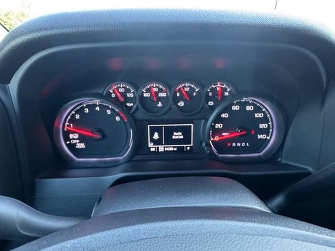 Used 2023 Chevrolet Silverado 1500 Custom Trail Boss AWD/4WD image 10