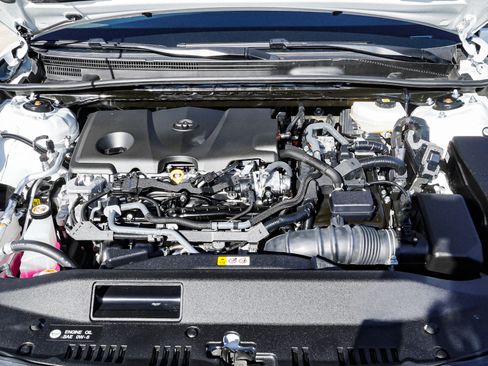 Used 2025 Toyota Camry XSE FWD image 15