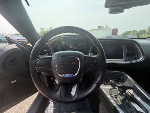 Used 2018 Dodge Challenger GT w/ GT Interior Package AWD/4WD image 15