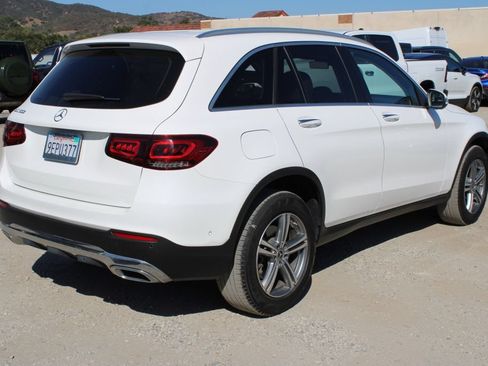 Used 2022 Mercedes-Benz GLC 300 image 4
