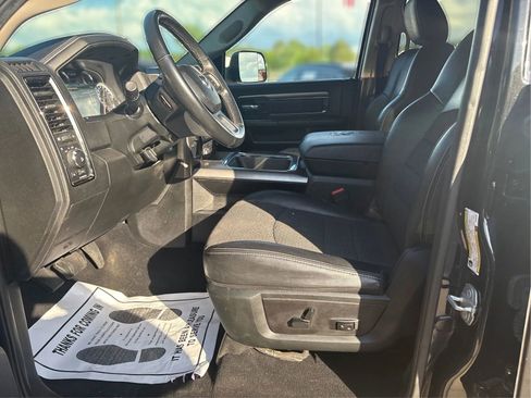 Used 2018 RAM 2500 Big Horn w/ Sport Appearance Group AWD/4WD image 9