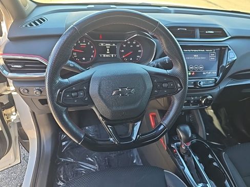 Used 2023 Chevrolet TrailBlazer RS w/ Convenience Package image 10