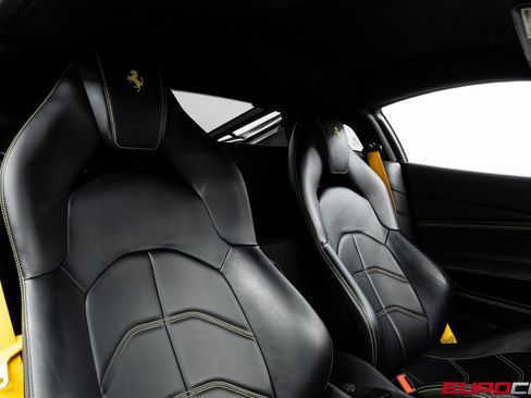 Used 2018 Ferrari 488 GTB image 40