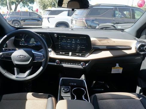 New 2026 Chevrolet Equinox ACTIV image 23