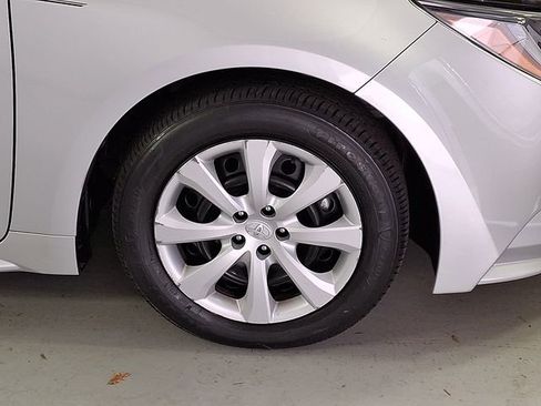 Used 2024 Toyota Corolla LE image 7