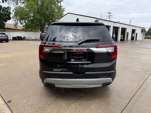 Used 2023 GMC Acadia SLT FWD image 11