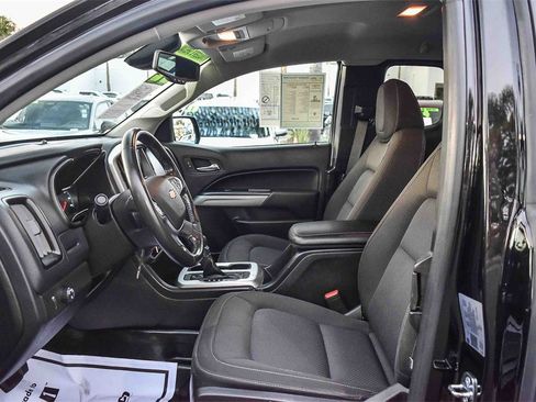 Used 2022 Chevrolet Colorado LT w/ Fleet Safety Package image 17