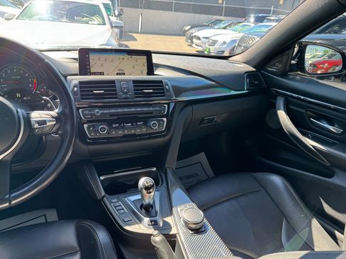 Used 2018 BMW M4 Coupe image 22