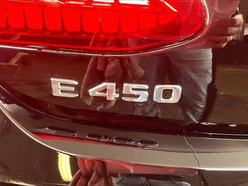 Used 2023 Mercedes-Benz E 450 4MATIC Cabriolet image 10