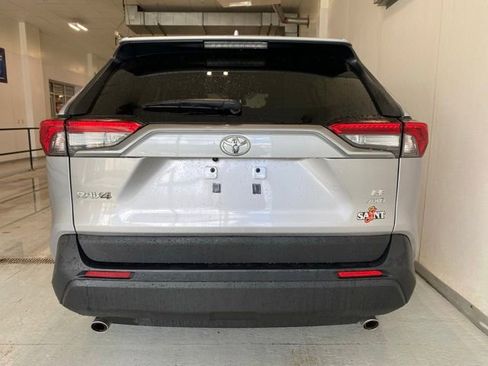 Used 2023 Toyota RAV4 LE AWD/4WD image 6