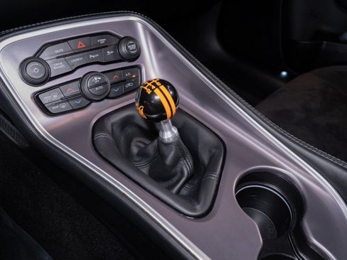 Used 2022 Dodge Challenger R/T Scat Pack RWD image 21