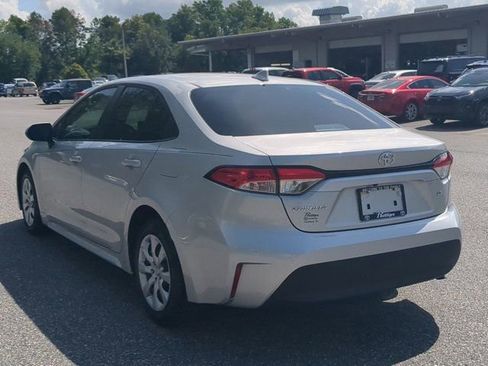 Used 2023 Toyota Corolla LE FWD image 6