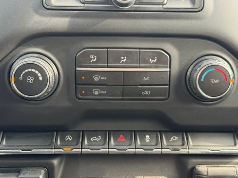 Used 2021 Chevrolet Silverado 1500 Custom image 15