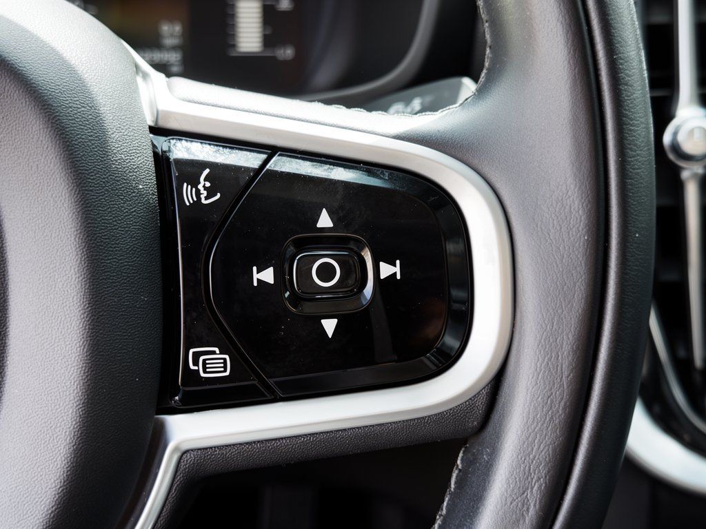 Used 2019 Volvo S60 T5 Momentum w/ Premium Package FWD image 19