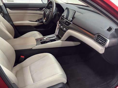 Used 2019 Honda Accord EX image 22