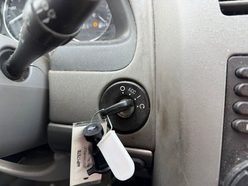 Used 2007 Chevrolet Malibu LT image 23