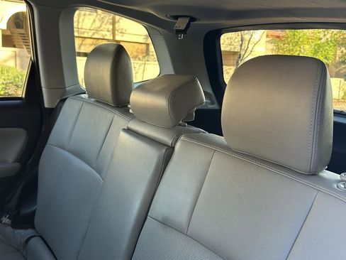 Used 2015 Subaru Forester 2.5i Limited image 19