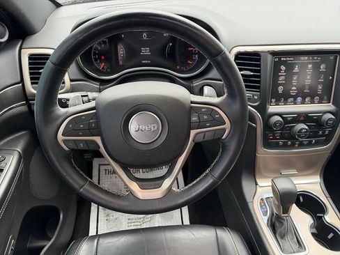 Used 2017 Jeep Grand Cherokee Limited AWD/4WD image 14