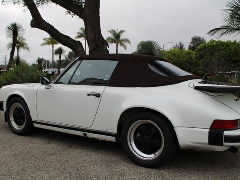Used 1987 Porsche 911 Carrera image 44