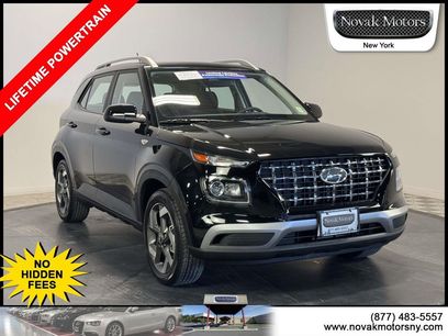 Used 2025 Hyundai Venue SEL