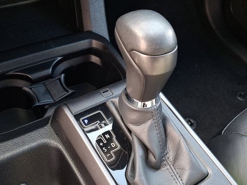 Certified 2023 Toyota Tacoma TRD Off-Road w/ TRD Premium Off Road Package image 15