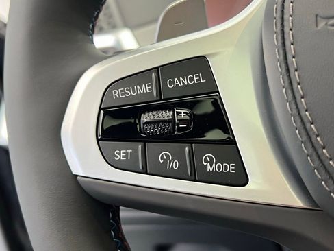 New 2026 BMW X5 M60i w/ Executive Package image 19