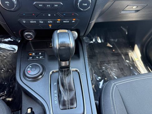Used 2019 Ford Ranger XLT w/ Equipment Group 301A Mid AWD/4WD image 39