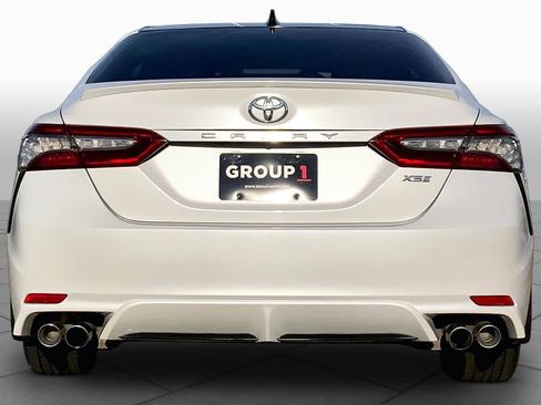 Used 2019 Toyota Camry XSE FWD image 5