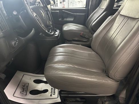 Used 2017 Chevrolet Express 2500 LS image 10