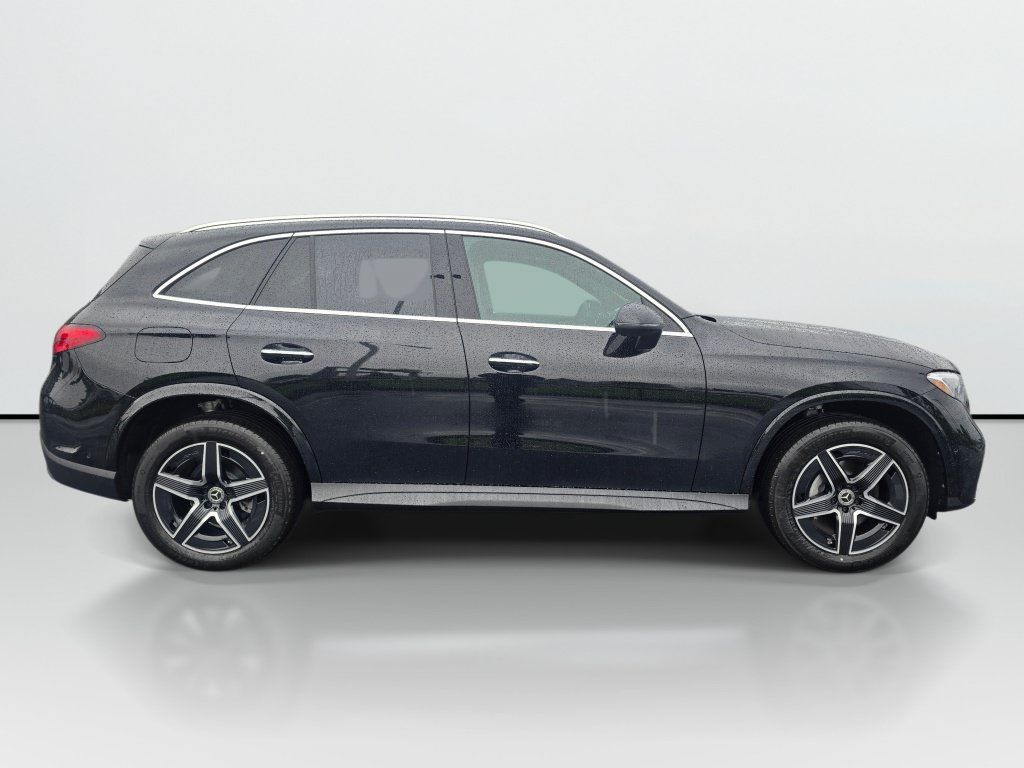 New 2026 Mercedes-Benz GLC 300 4MATIC image 6