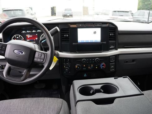 Certified 2024 Ford F350 XLT AWD/4WD image 19