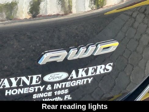 Used 2023 Ford Edge SEL image 19