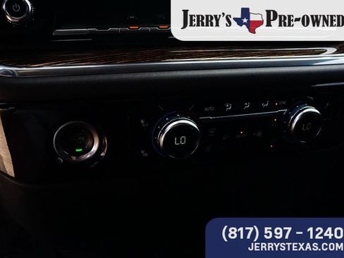 Used 2023 GMC Sierra 1500 Elevation w/ LPO, Elevation Black Package AWD/4WD image 13