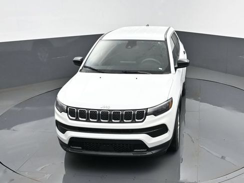 Used 2023 Jeep Compass Sport AWD/4WD image 19